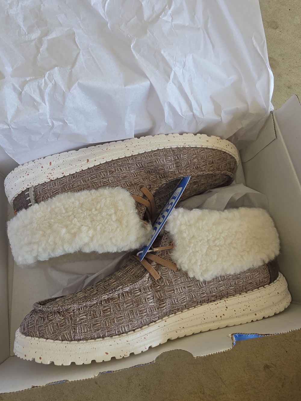 NEW Hey Dude Wendy Fold Stitch Cozy Walnut Women’s Size 7 Sherpa Shoes
